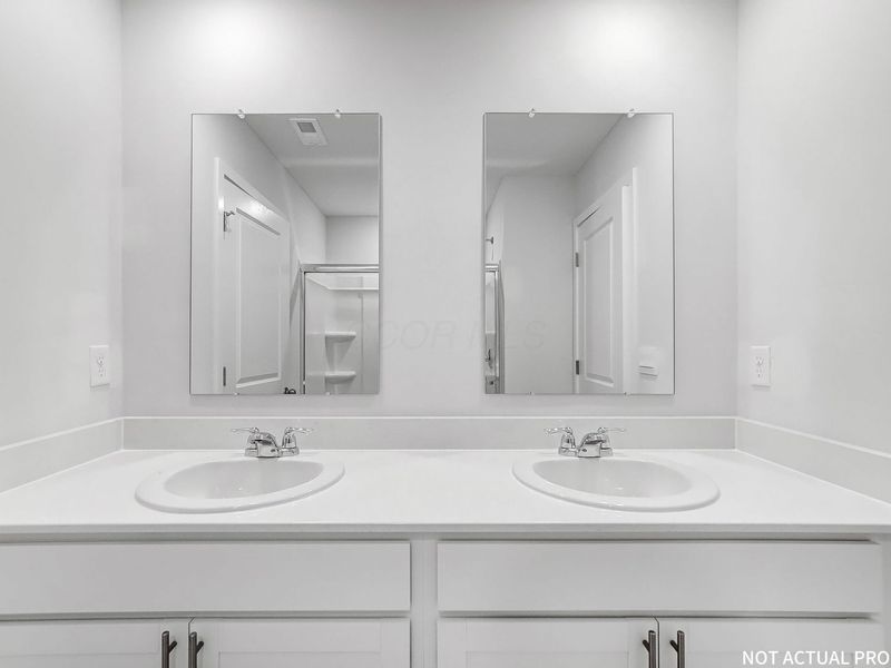 1026 Sherwood Loop , Bellefontaine, OH 43311 Photo 14