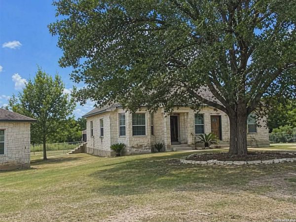 1149 State Highway 21 W Apt A, Cedar Creek, TX 78612