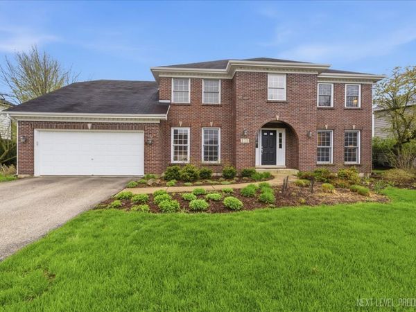 135 Westhaven Circle , Geneva, IL 60134