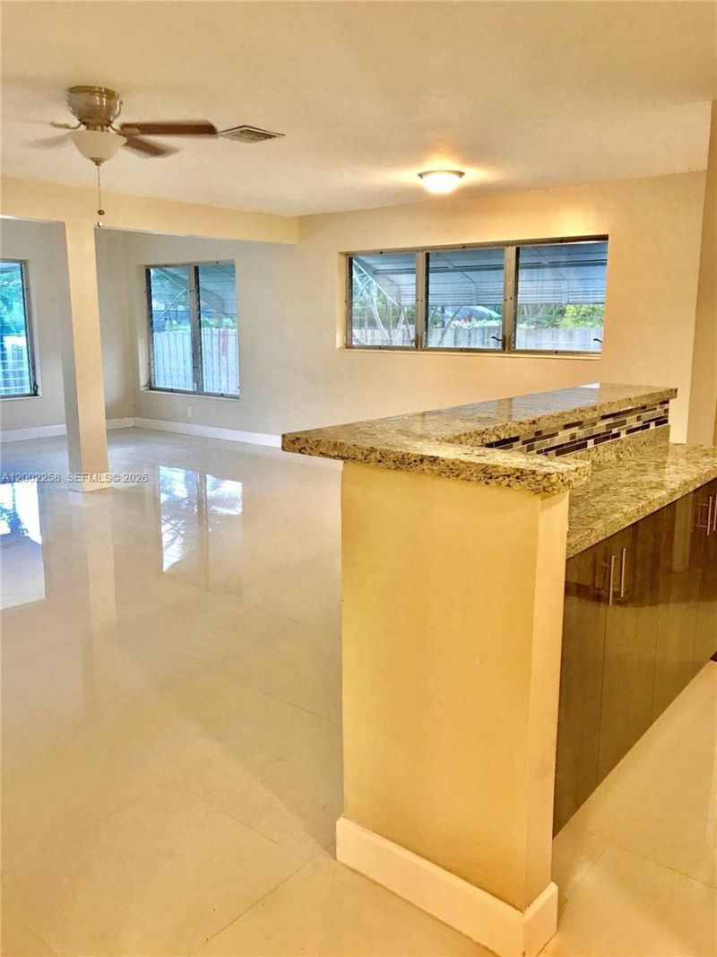 3700 Taft St , Hollywood, FL 33021 Photo