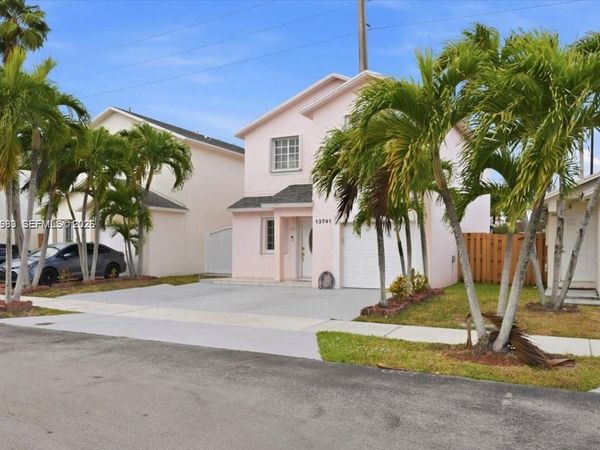 13741 SW 160th Ter , Miami, FL 33177