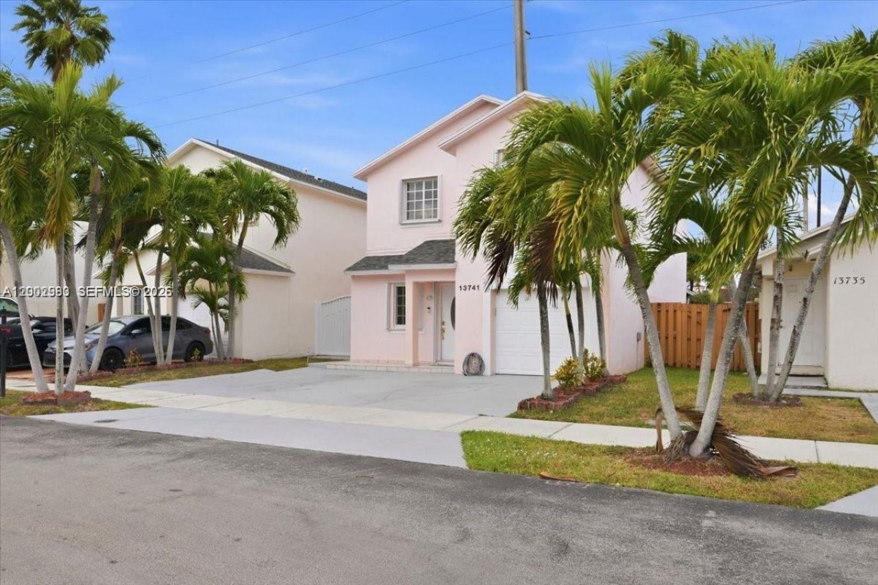 13741 SW 160th Ter , Miami, FL 33177 Photo