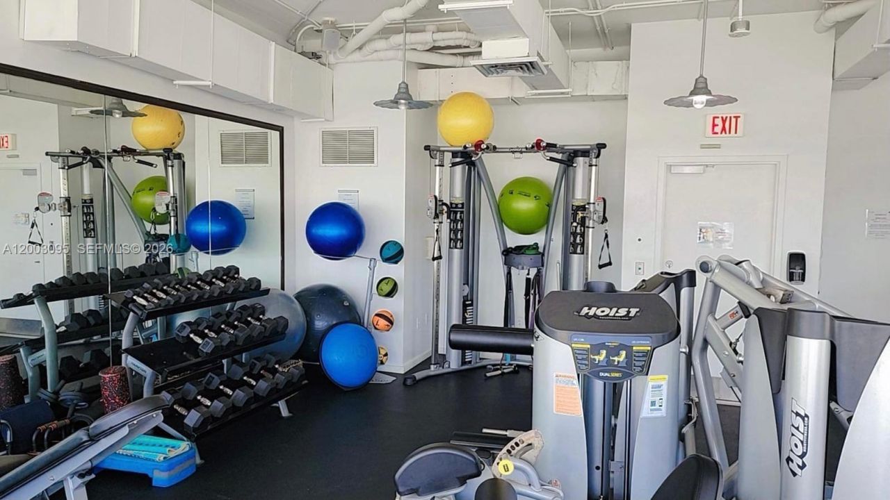 10 SW South River Dr , Unit 802, Miami, FL 33130 Photo