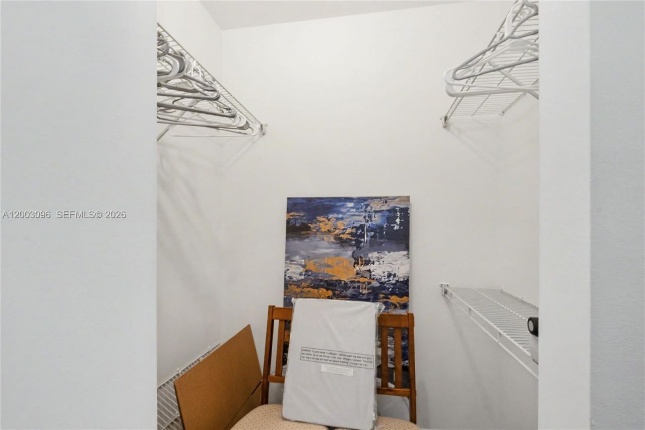 7901 Hispanola Ave, Unit 1810, Miami, FL 33141 Photo