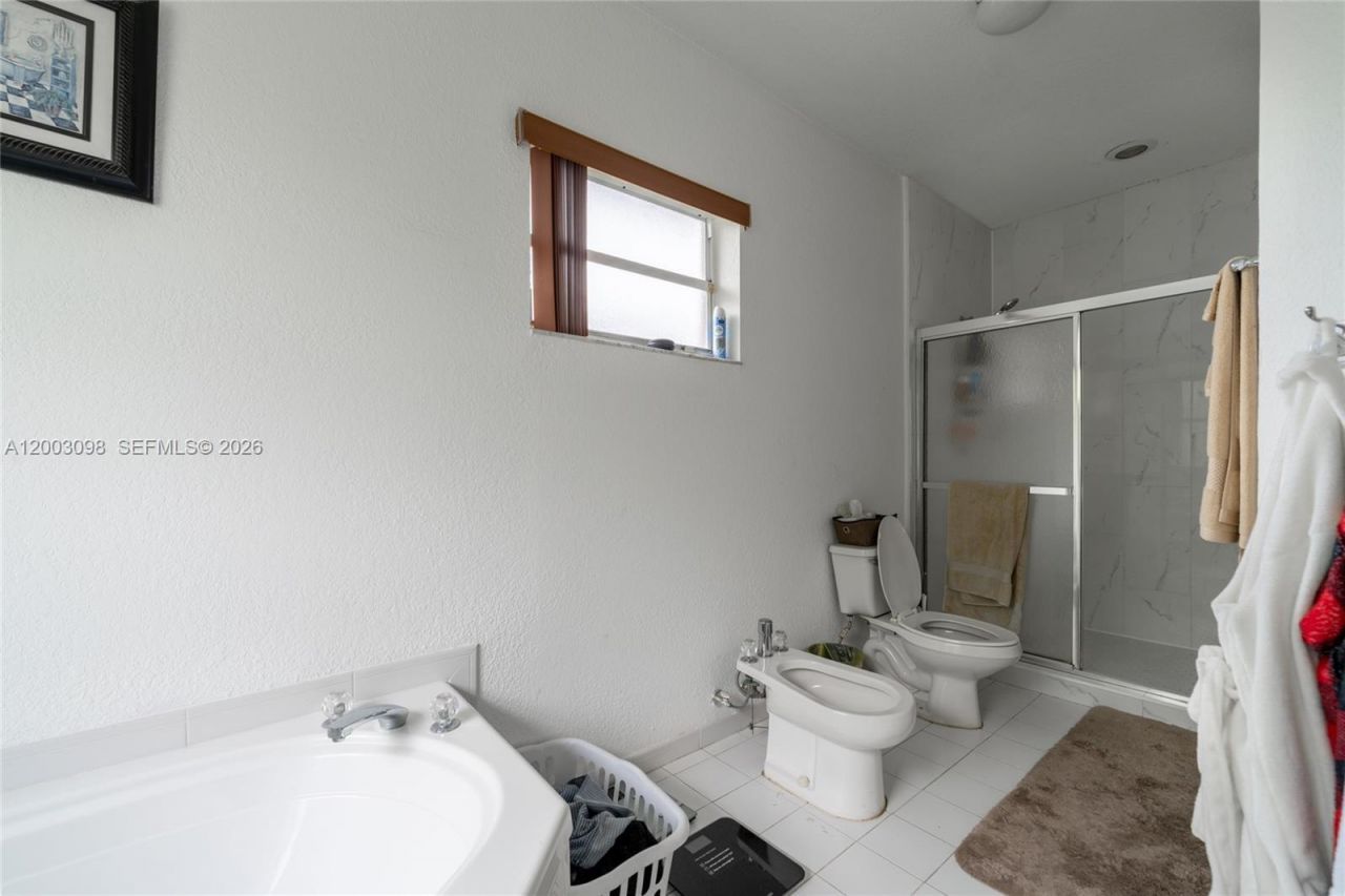 14762 SW 143rd Ter , Miami, FL 33196 Photo