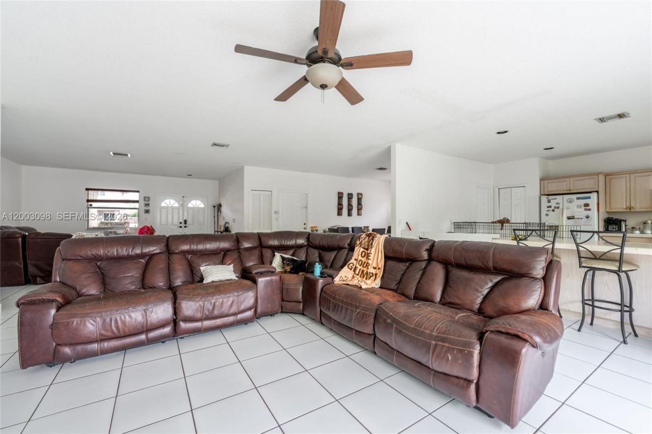 14762 SW 143rd Ter , Miami, FL 33196 Photo