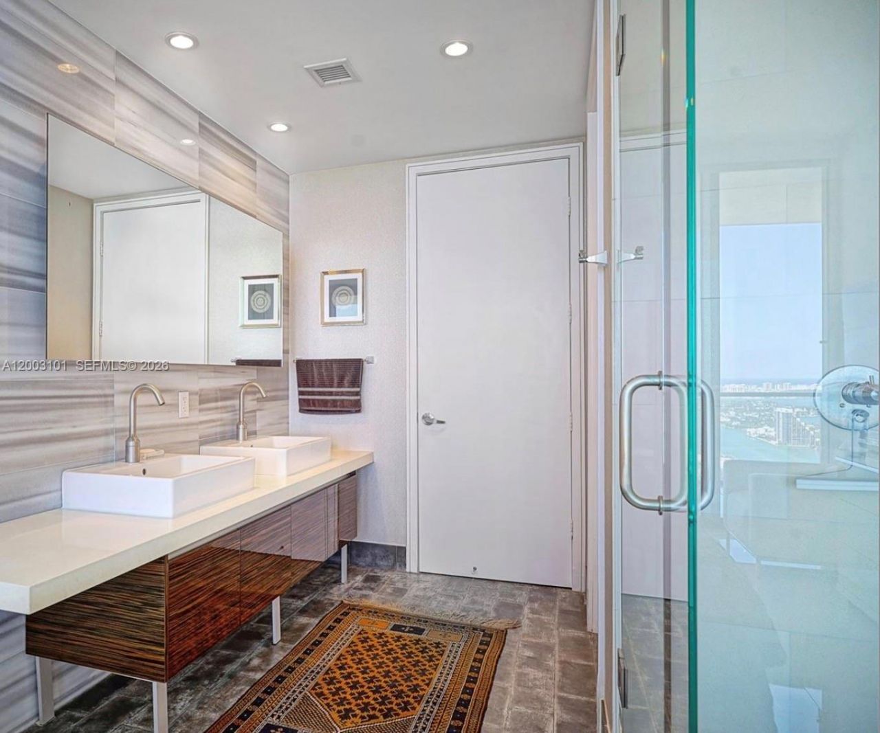 1100 Biscayne Blvd , Unit 4803, Miami, FL 33132 Photo