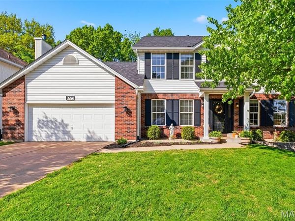 1773 Walters Way, St Charles, MO 63303
