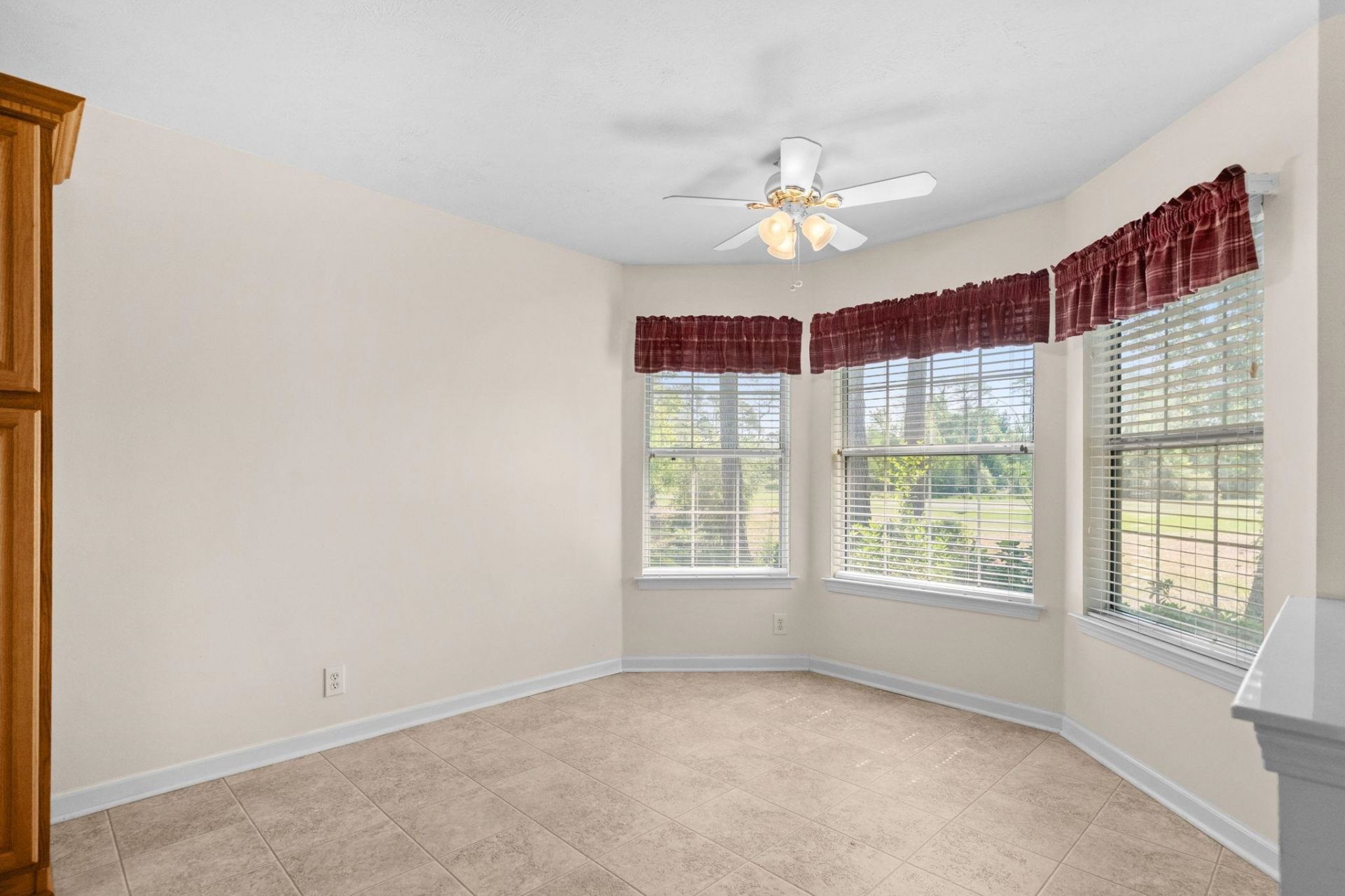 3212 Hermitage Dr.  Photo 17