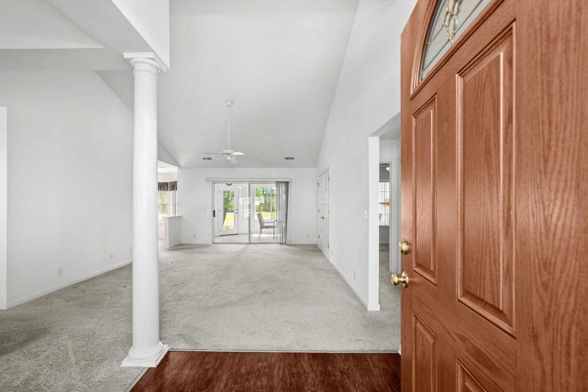 3212 Hermitage Dr.  Photo 2