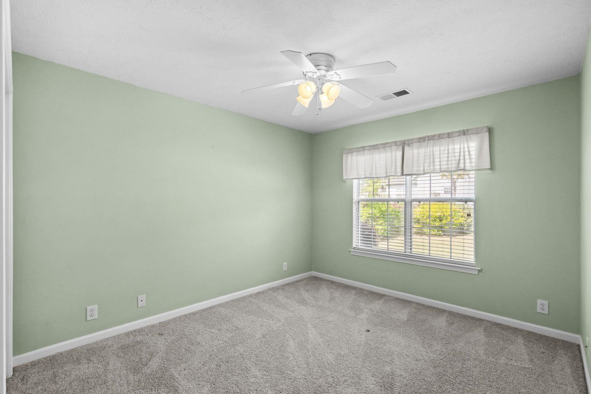 3212 Hermitage Dr.  Photo 25