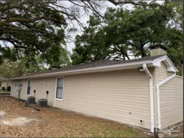 6394 Fairfield Dr, Unit B, Pensacola, FL 32506