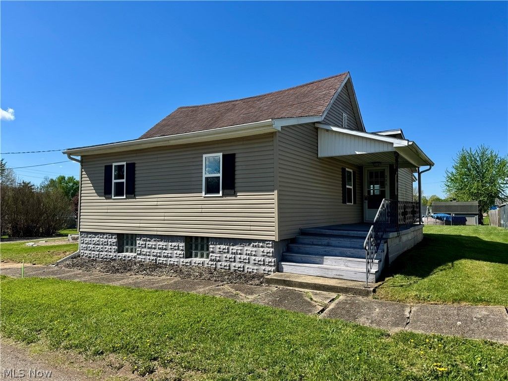 308 N Chestnut Street N, Gnadenhutten, OH 44629