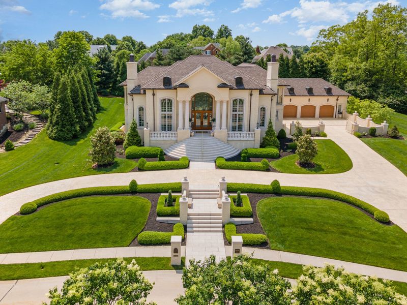 943 Squire Oaks Drive, Villa Hills, KY 41017 Photo 1