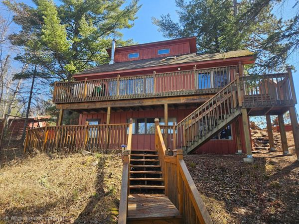 4045 Long Lake Shores Road, Eveleth, MN 55734