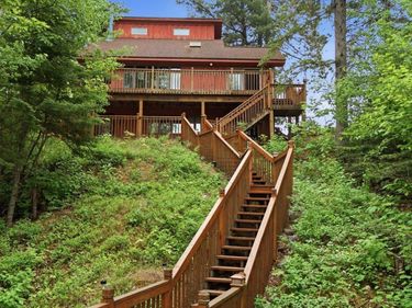 4045 Long Lake Shores Road, Eveleth, MN 55734