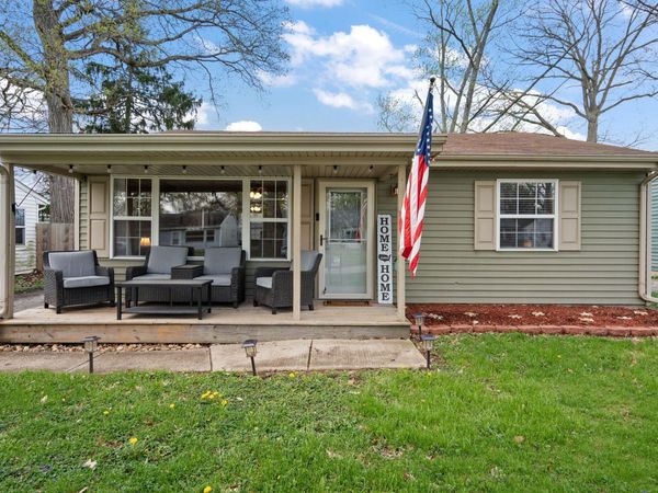 724 Imperial Road , Valparaiso, IN 46385