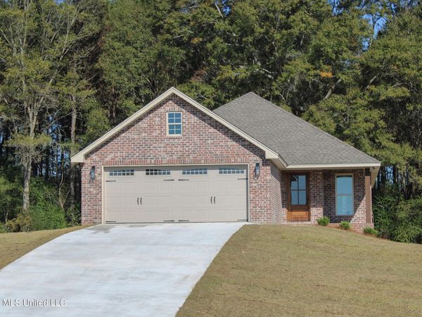 80 Meadow Breeze Road, Sumrall, MS 39482
