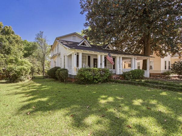 484 Circle Drive, DeFuniak Springs, FL 32435