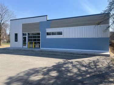 8960 Sashabaw Road, Independence Twp, MI 48348