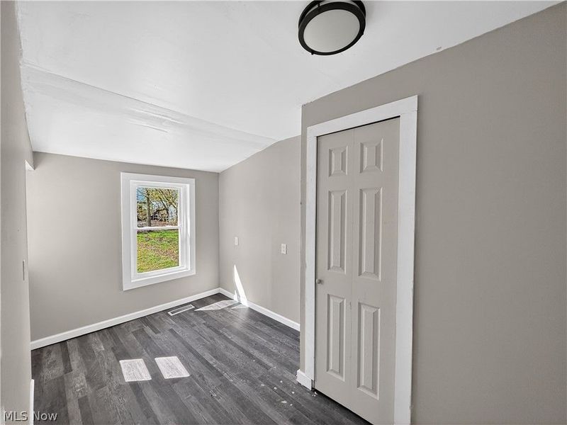 813 W 17th Street , Lorain, OH 44052 Photo 8