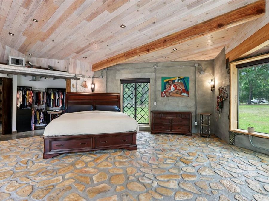 Property Image 42