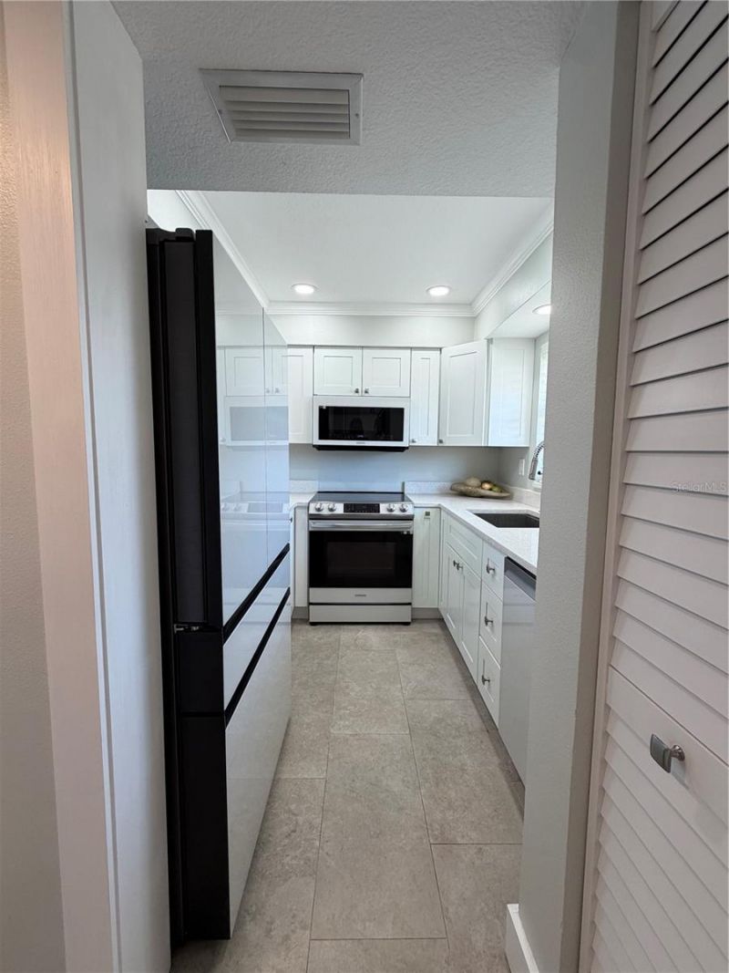 102 46th Avenue Terrace W, Unit 403, Bradenton, FL 34207 Photo