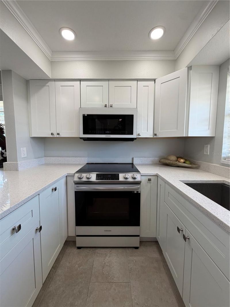 102 46th Avenue Terrace W, Unit 403, Bradenton, FL 34207 Photo