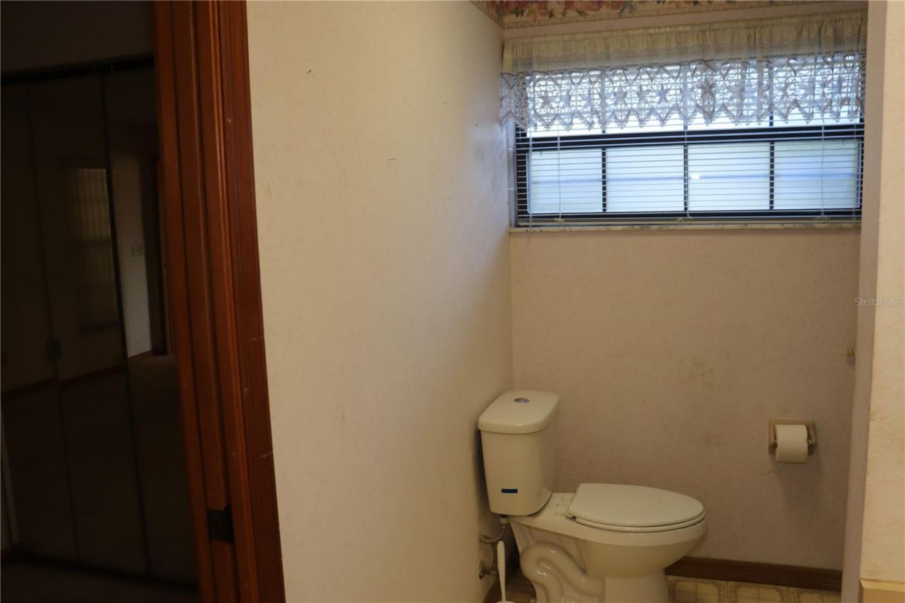 1112 NE 130 Terrace , Silver Springs, FL 34488 Photo