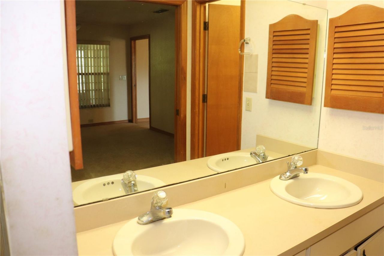 1112 NE 130 Terrace , Silver Springs, FL 34488 Photo