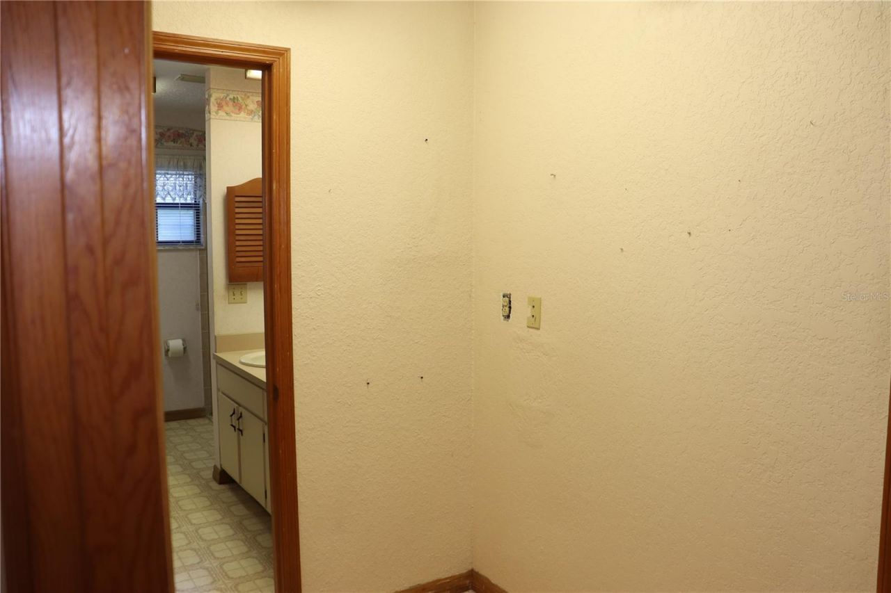 1112 NE 130 Terrace , Silver Springs, FL 34488 Photo