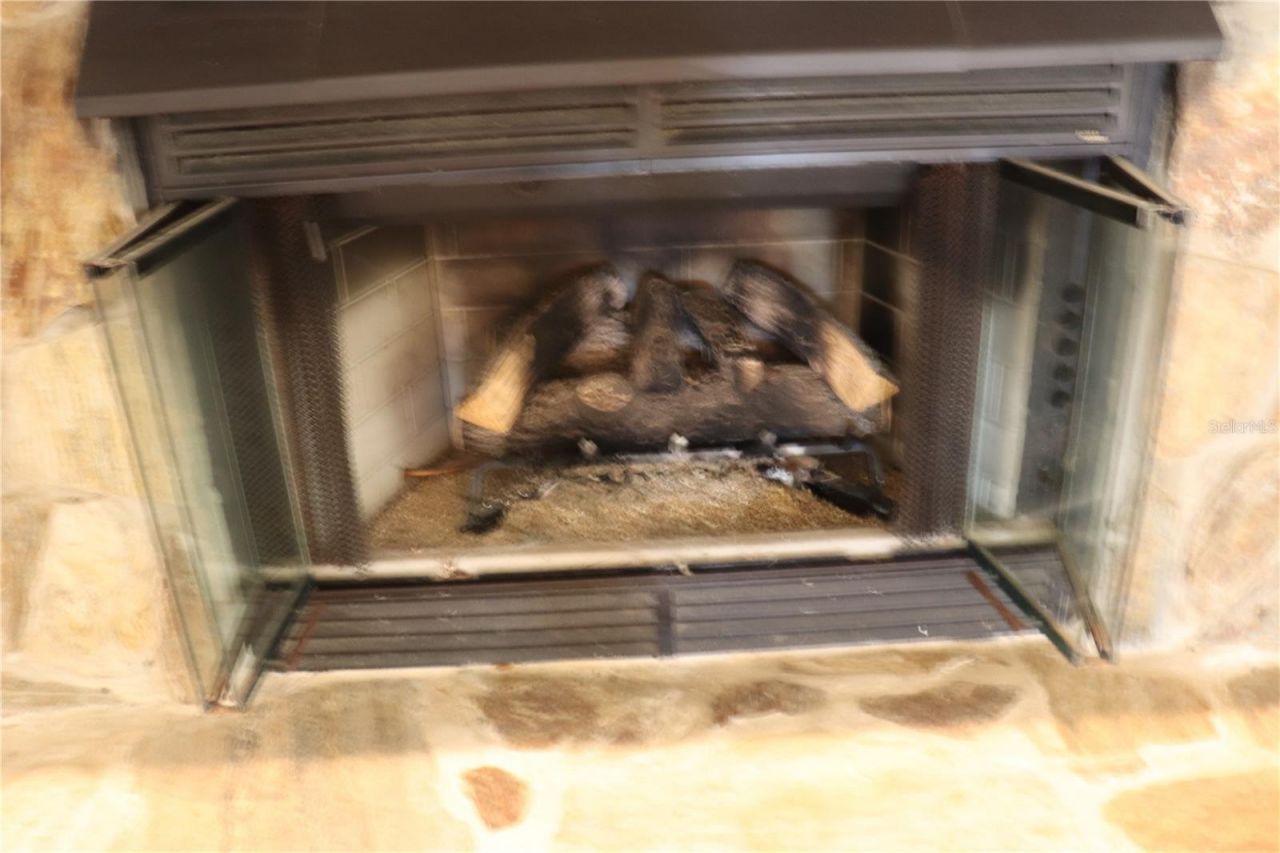 1112 NE 130 Terrace , Silver Springs, FL 34488 Photo