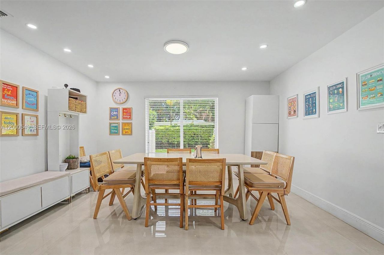 7230 SW 104th St , Pinecrest, FL 33156 Photo