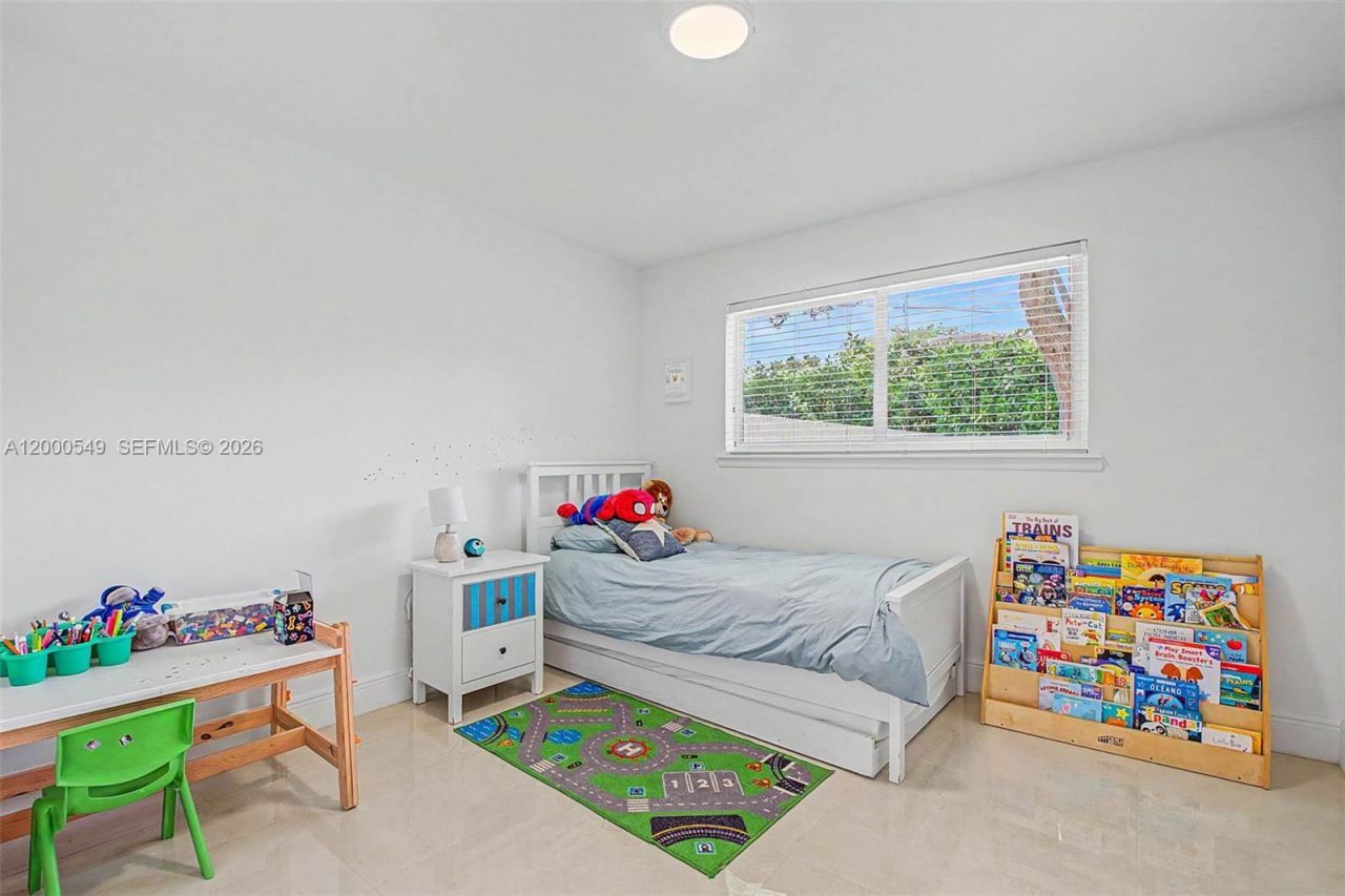 7230 SW 104th St , Pinecrest, FL 33156 Photo