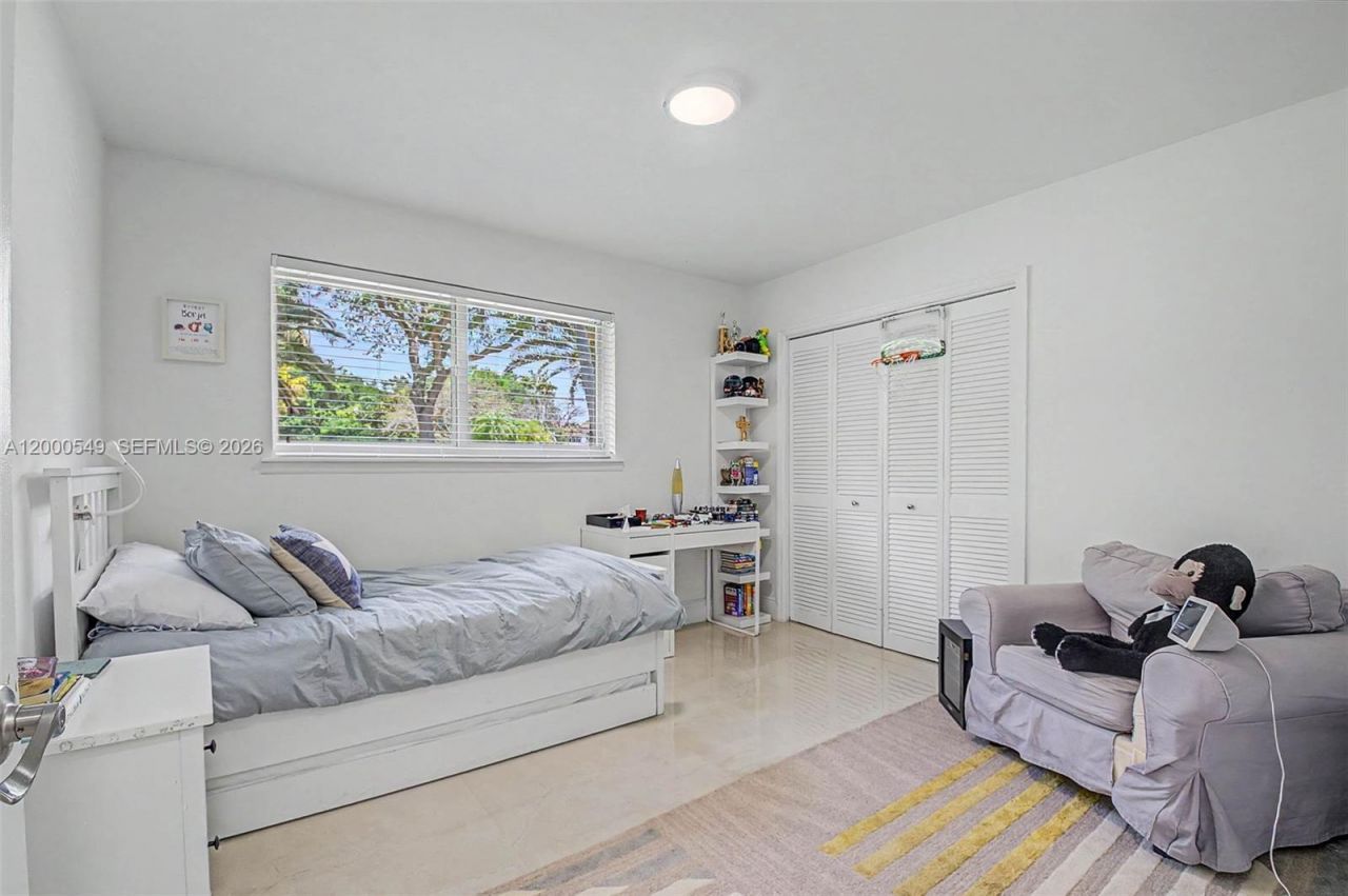 7230 SW 104th St , Pinecrest, FL 33156 Photo