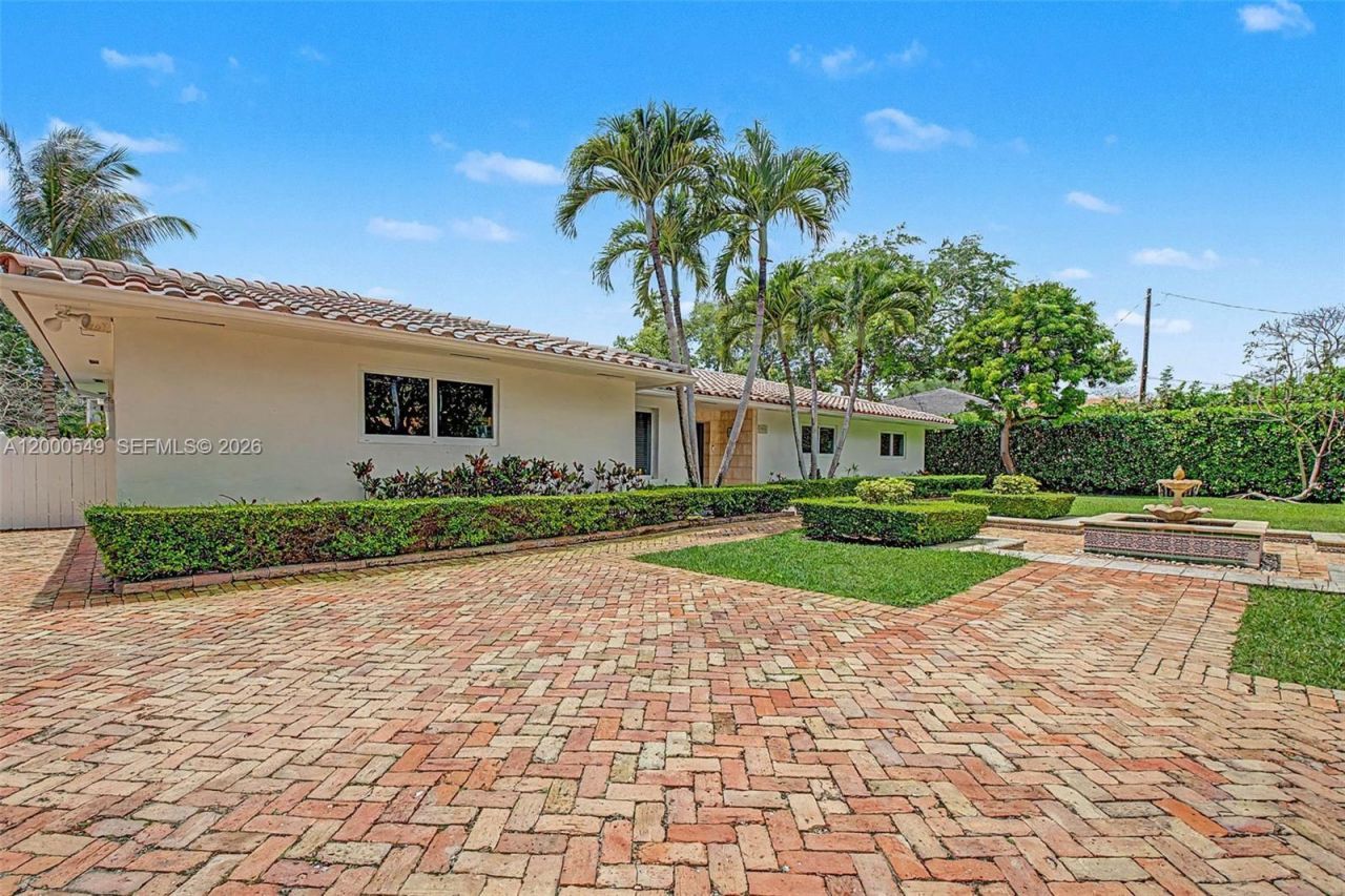 7230 SW 104th St , Pinecrest, FL 33156 Photo