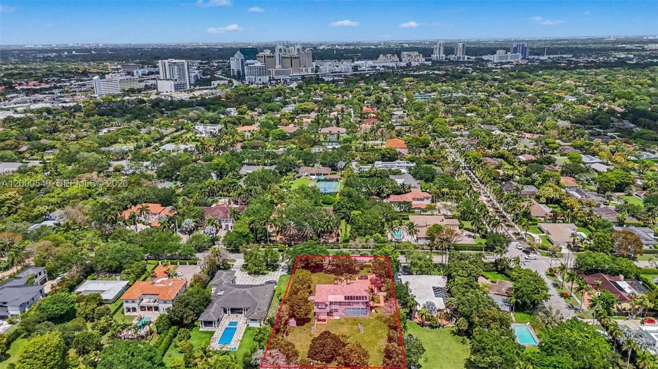 7230 SW 104th St , Pinecrest, FL 33156 Photo