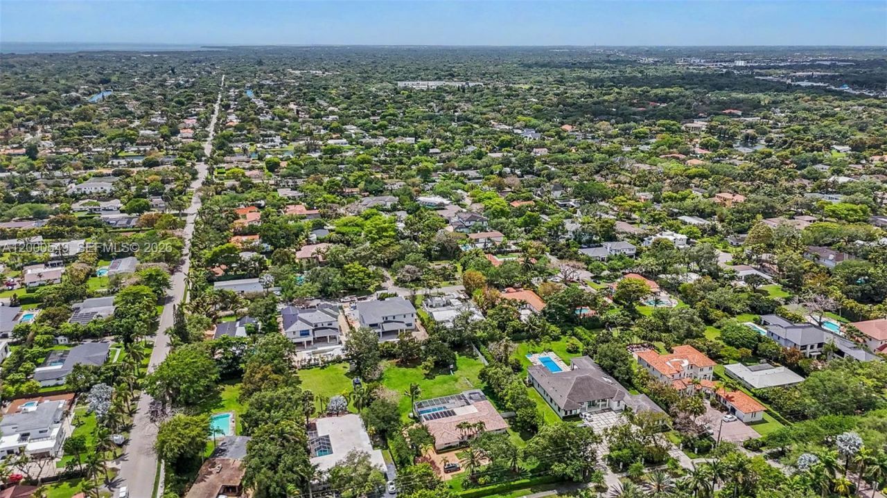 7230 SW 104th St , Pinecrest, FL 33156 Photo