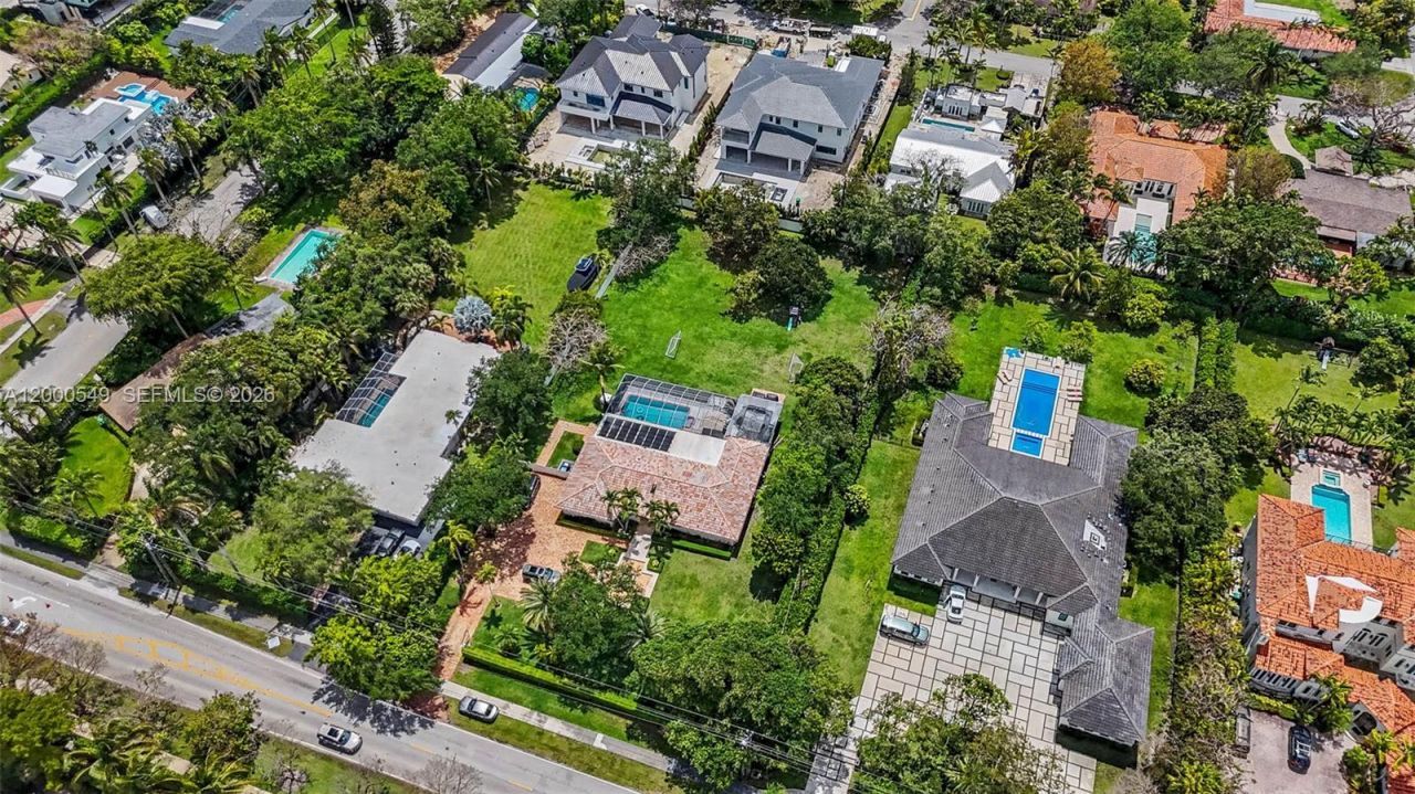 7230 SW 104th St , Pinecrest, FL 33156 Photo