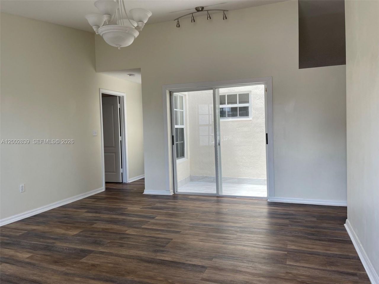 15873 SW 43rd St , Miami, FL 33185 Photo