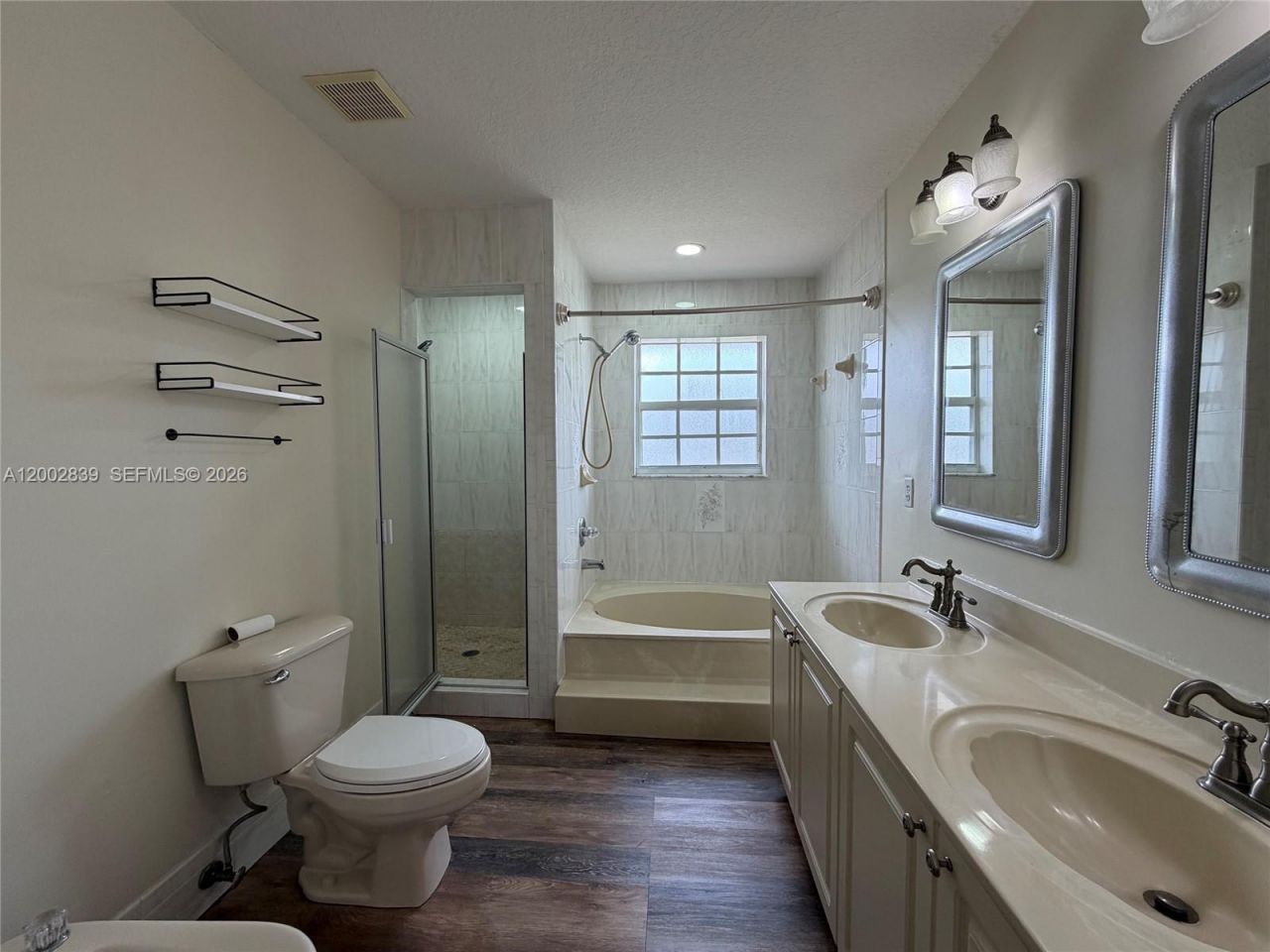 15873 SW 43rd St , Miami, FL 33185 Photo