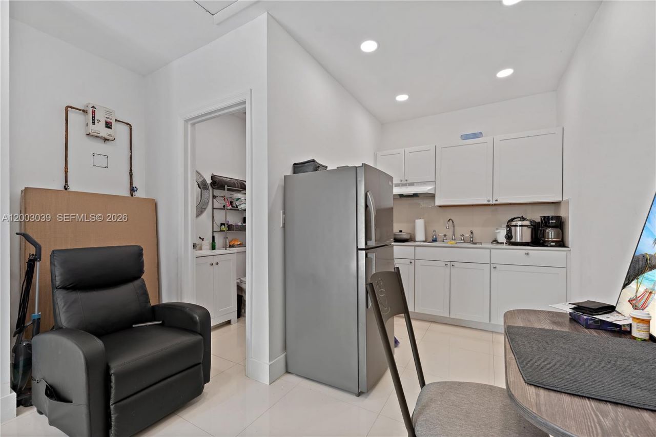 3921 SW 124th Ct , Miami, FL 33175 Photo