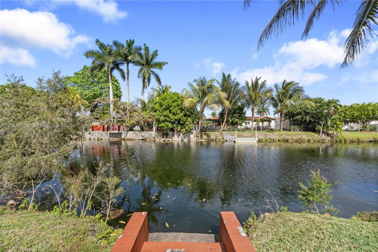 3921 SW 124th Ct , Miami, FL 33175 Photo