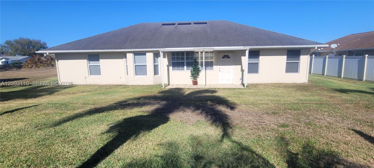 126/128 Tangerine Rd , Lake Placid, FL 33852 Photo