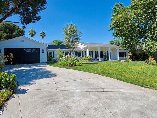 91 E Bonita Avenue, Sierra Madre, CA 91024