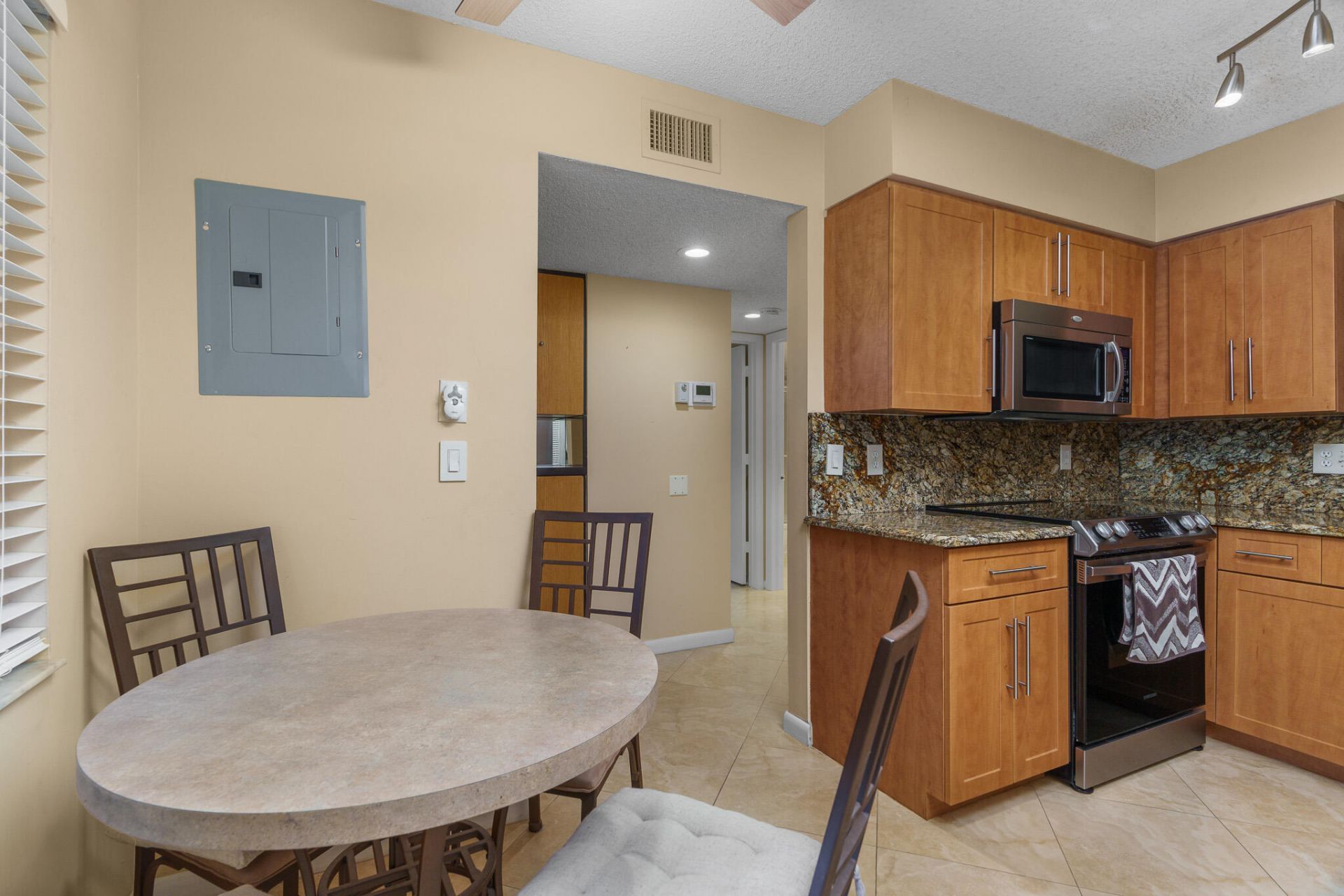 6515 Kensington Lane, Unit 201, Delray Beach, FL 33446 Photo