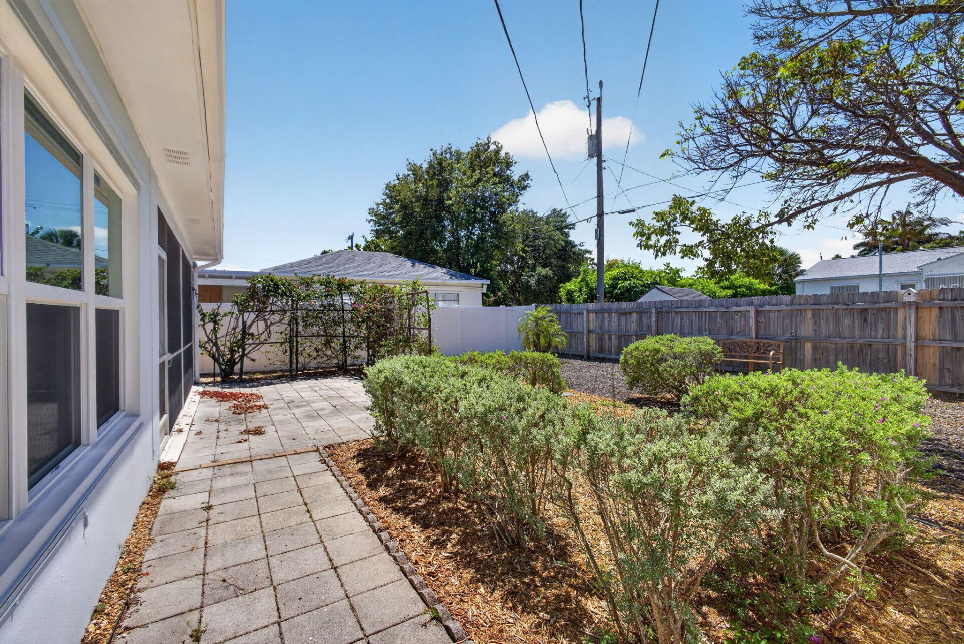 1817 N Ocean Breeze, Lake Worth Beach, FL 33460 Photo