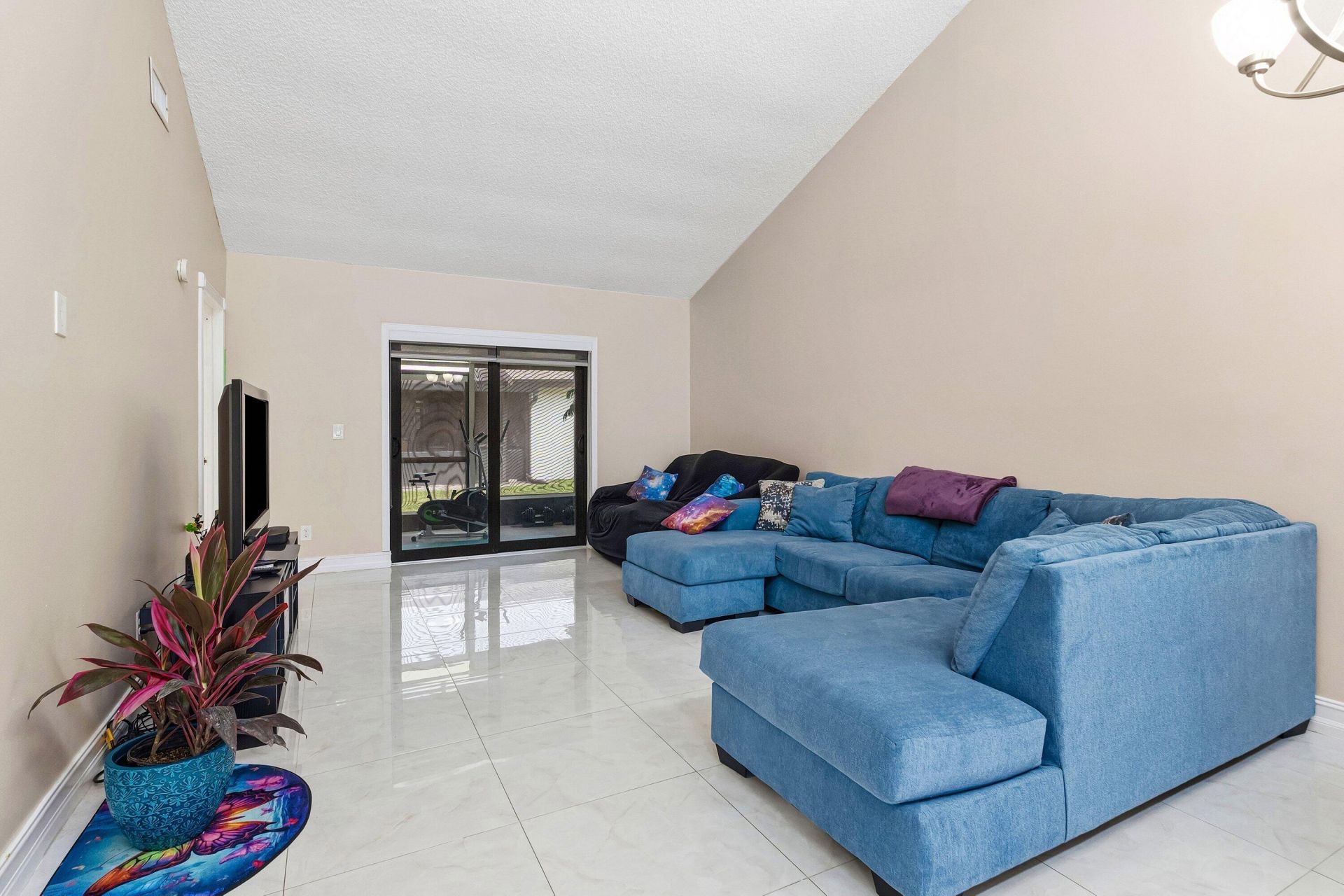1875 Abbey Road, West Palm Beach, FL 33415 Photo