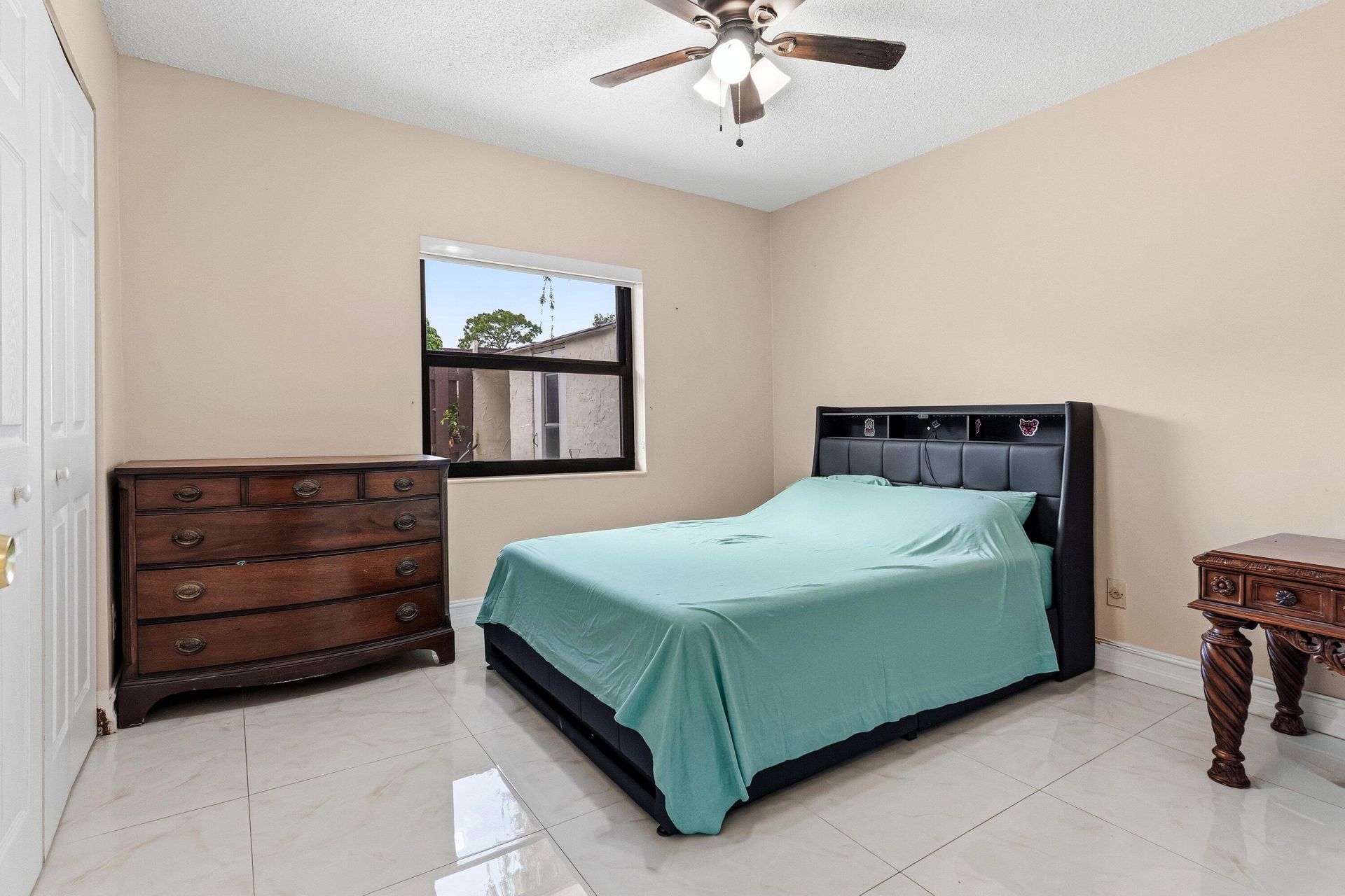 1875 Abbey Road, West Palm Beach, FL 33415 Photo