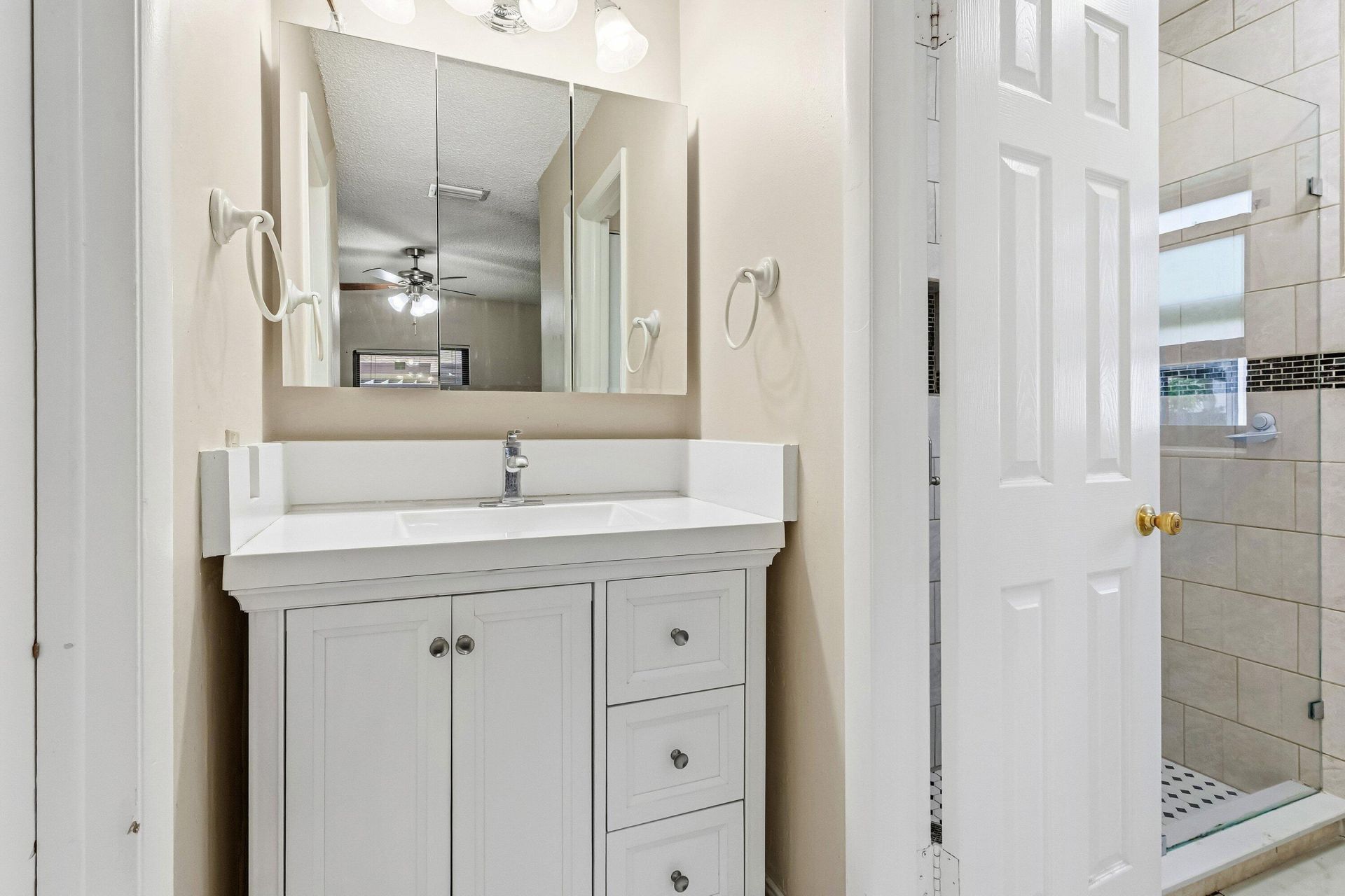 1875 Abbey Road, West Palm Beach, FL 33415 Photo